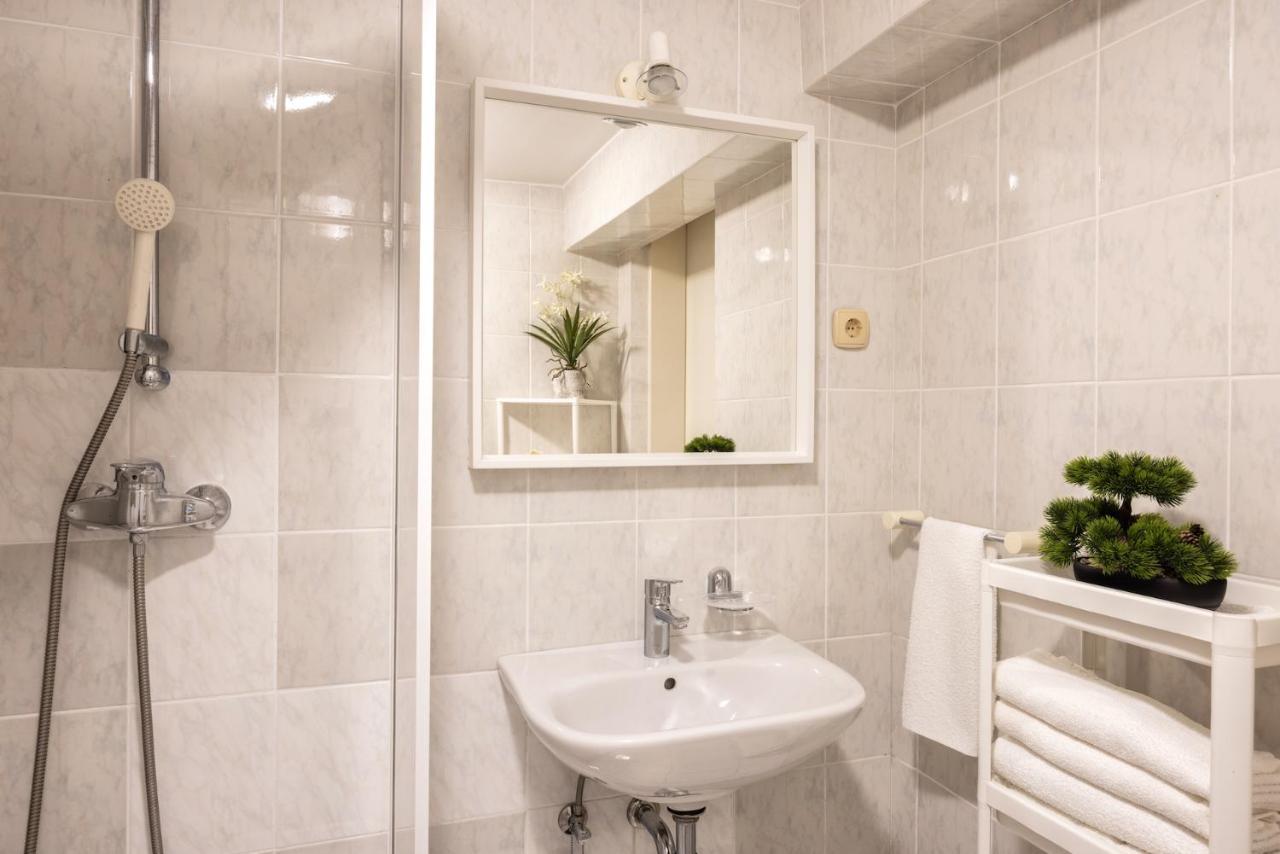 Apartments Ladka Бегунье на Горенскем Екстериор снимка