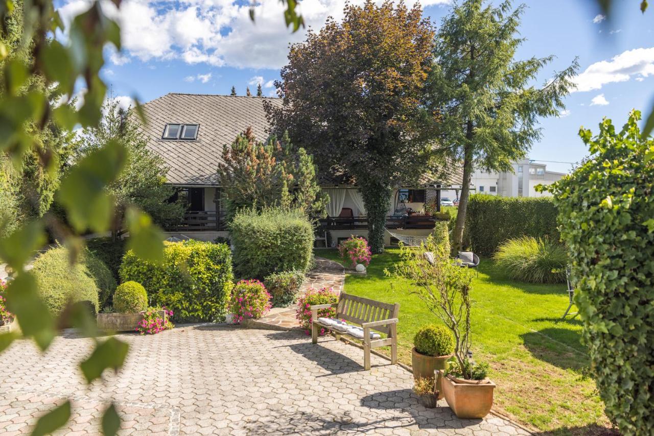 Apartments Ladka Бегунье на Горенскем Екстериор снимка